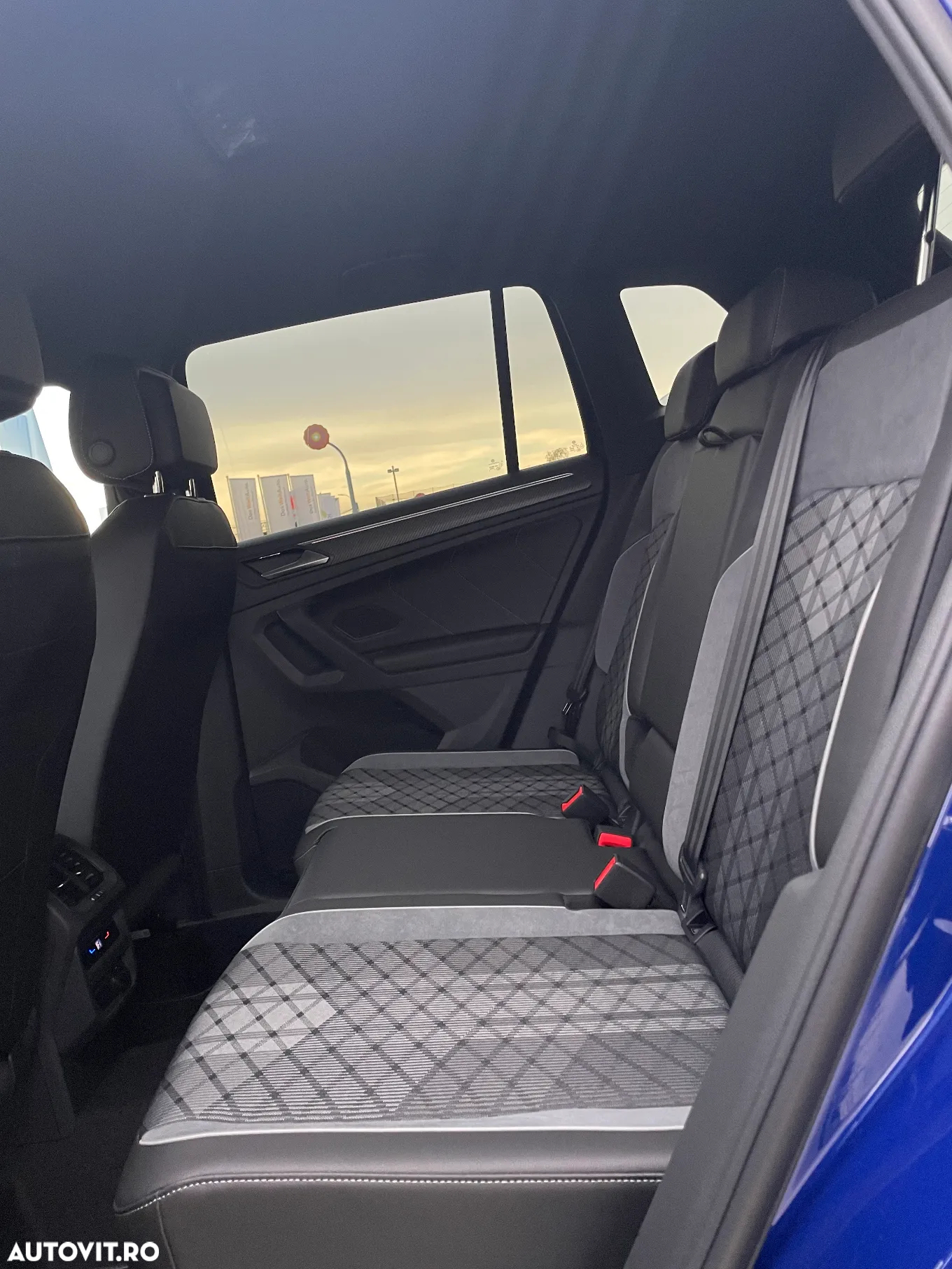 Volkswagen Tiguan - 19