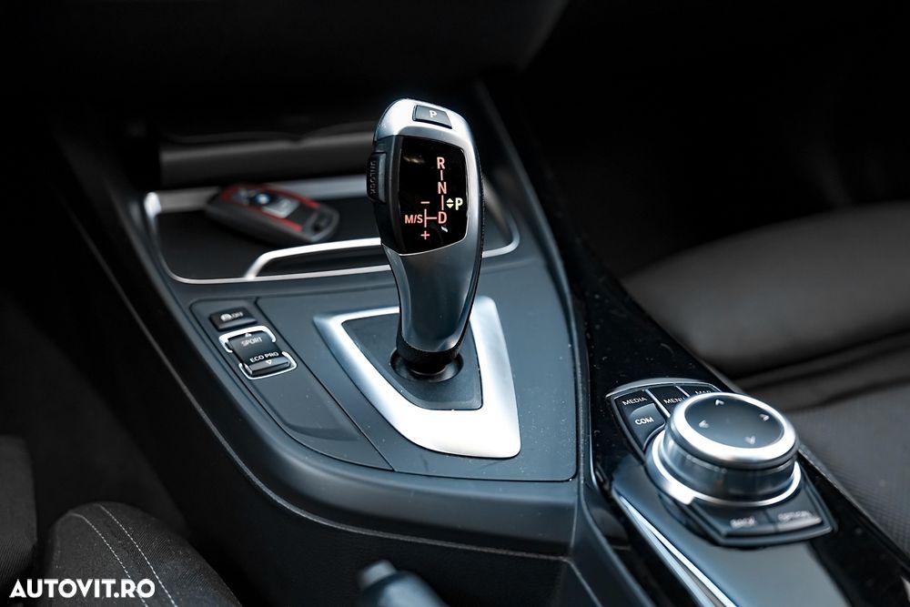 BMW Seria 1 - 17