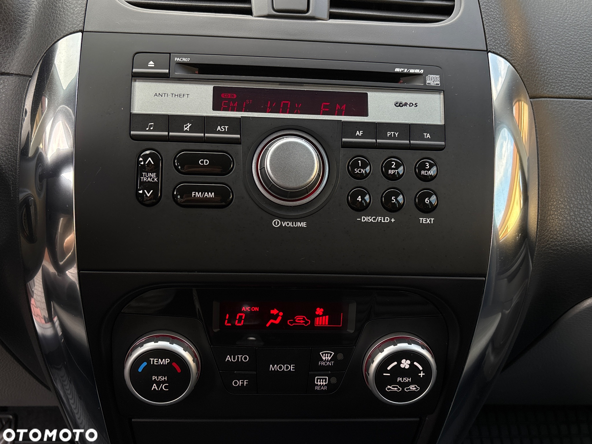 Suzuki SX4 1.6 Premium 4WD - 30