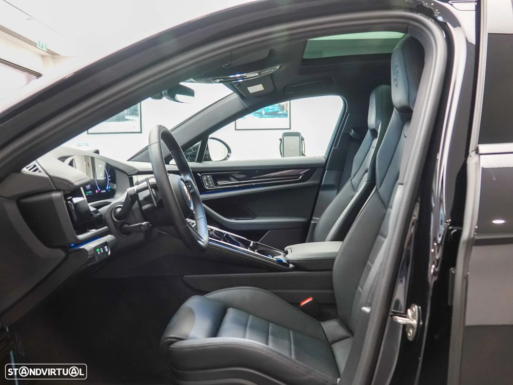 Porsche Panamera - 12