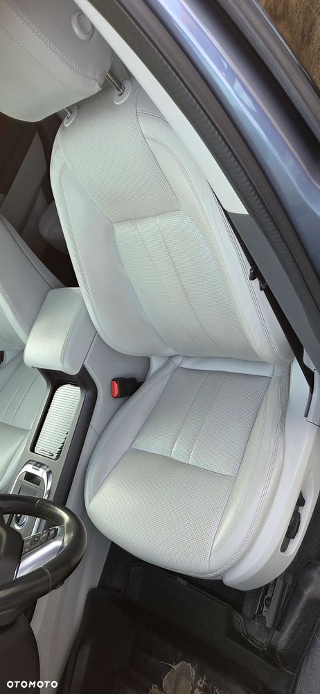 Land Rover Discovery Sport 2.0 D180 HSE - 18