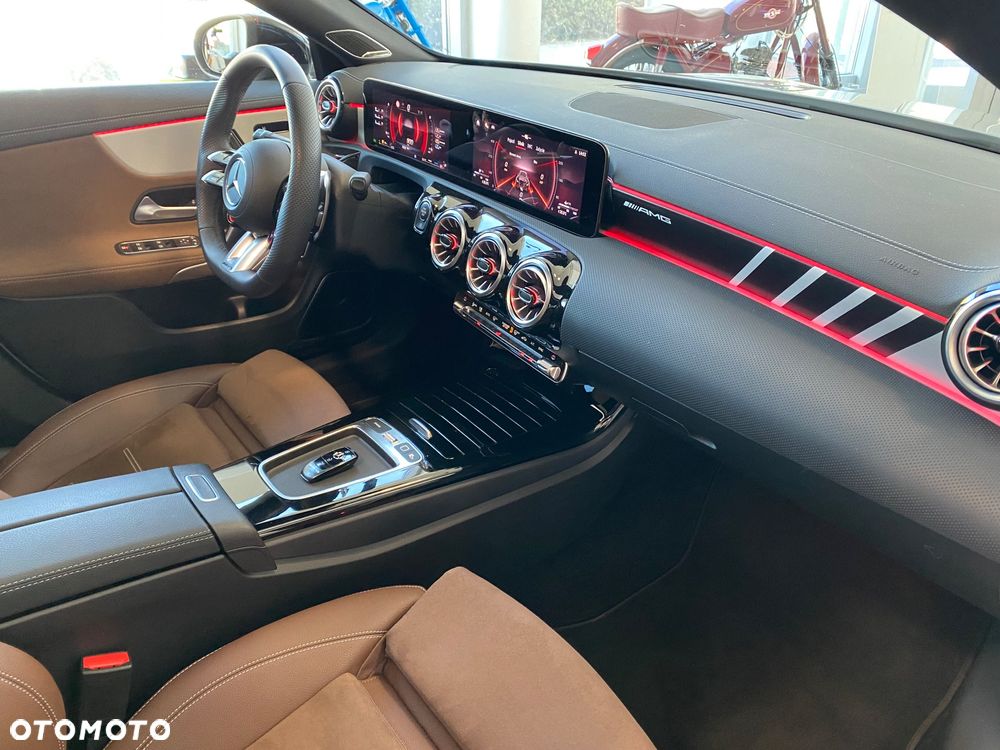 Mercedes-Benz CLA AMG 35 mHEV 4-Matic 8G-DCT - 28