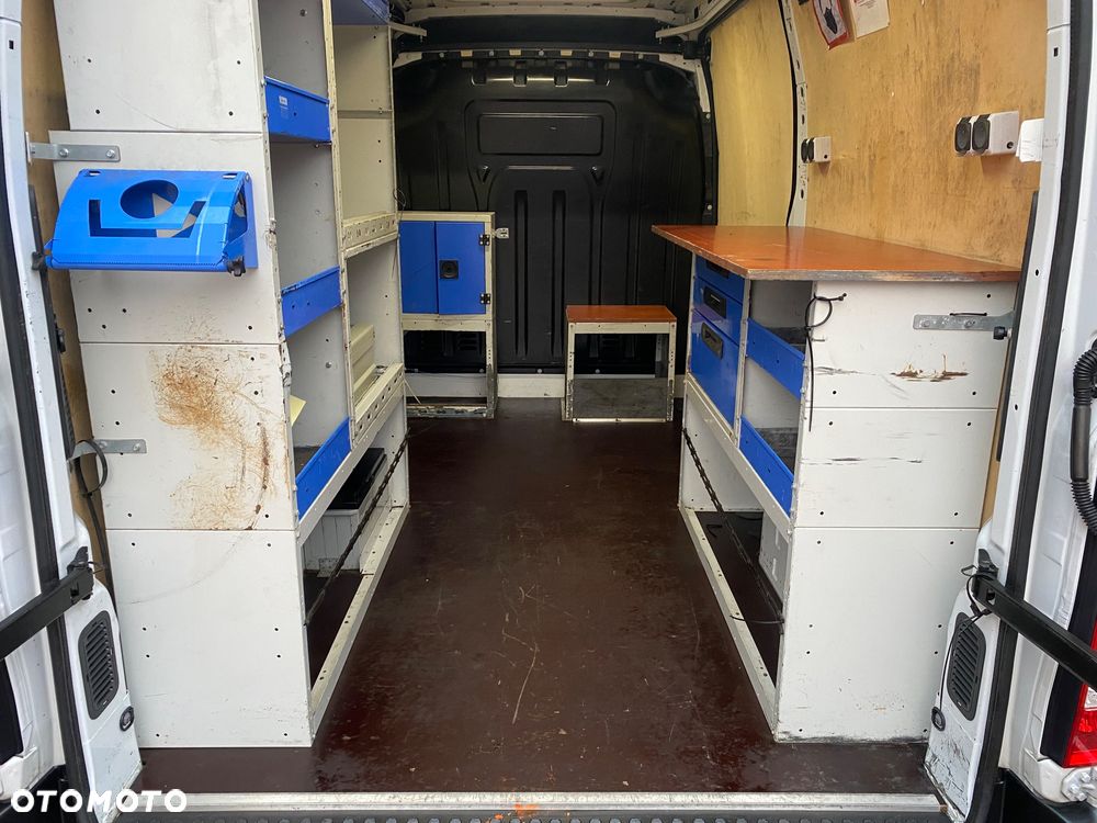 Renault Master L2 H2 warsztat mobilny zasilanie 230V - 9