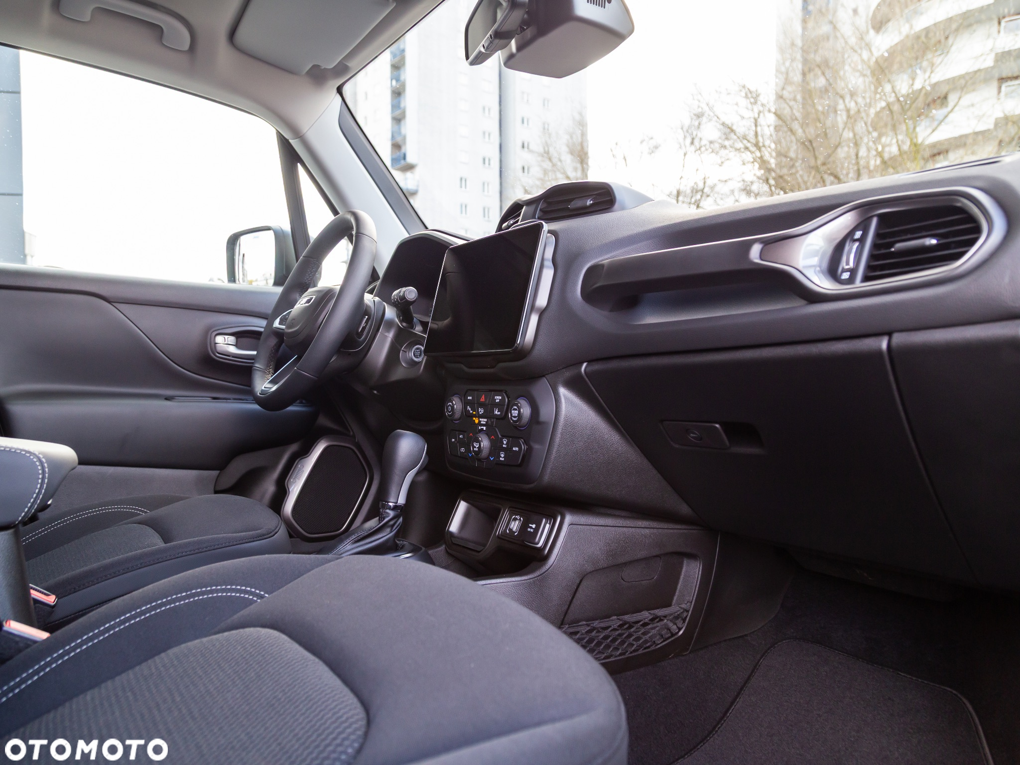 Jeep Renegade 1.5 T4 mHEV Altitude FWD S&S DCT - 13