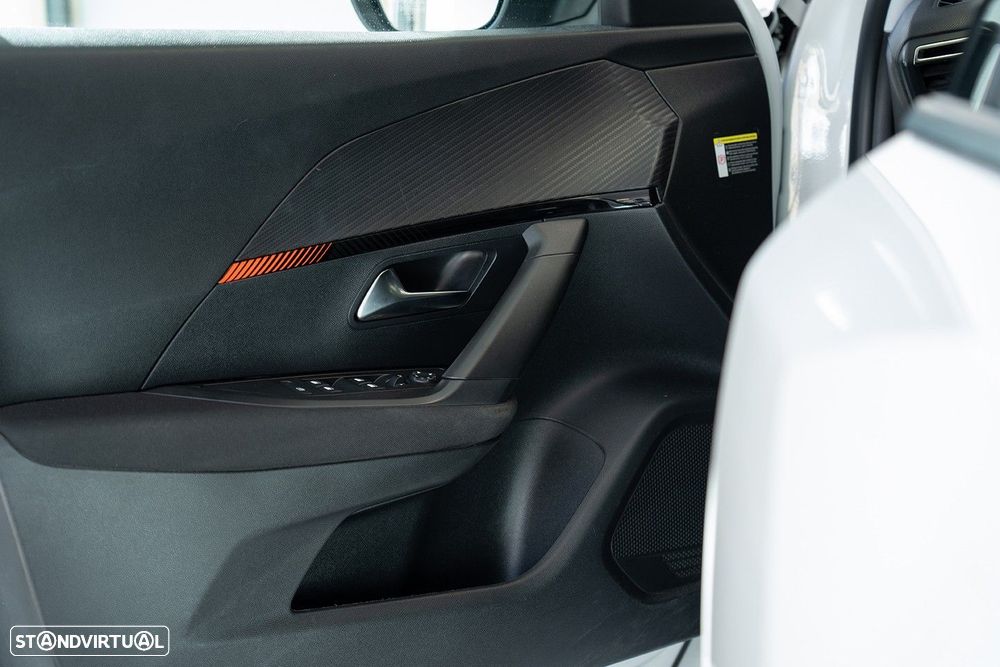 Peugeot e-2008 50 kWh Active - 16
