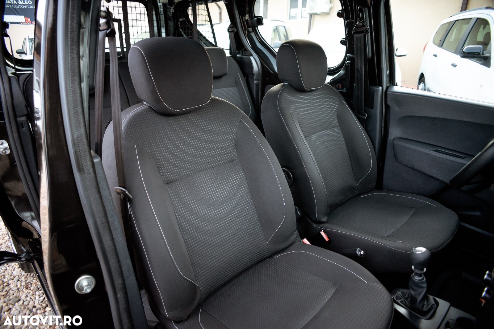 Dacia Dokker 1.5 Blue dCi Laureate - 23