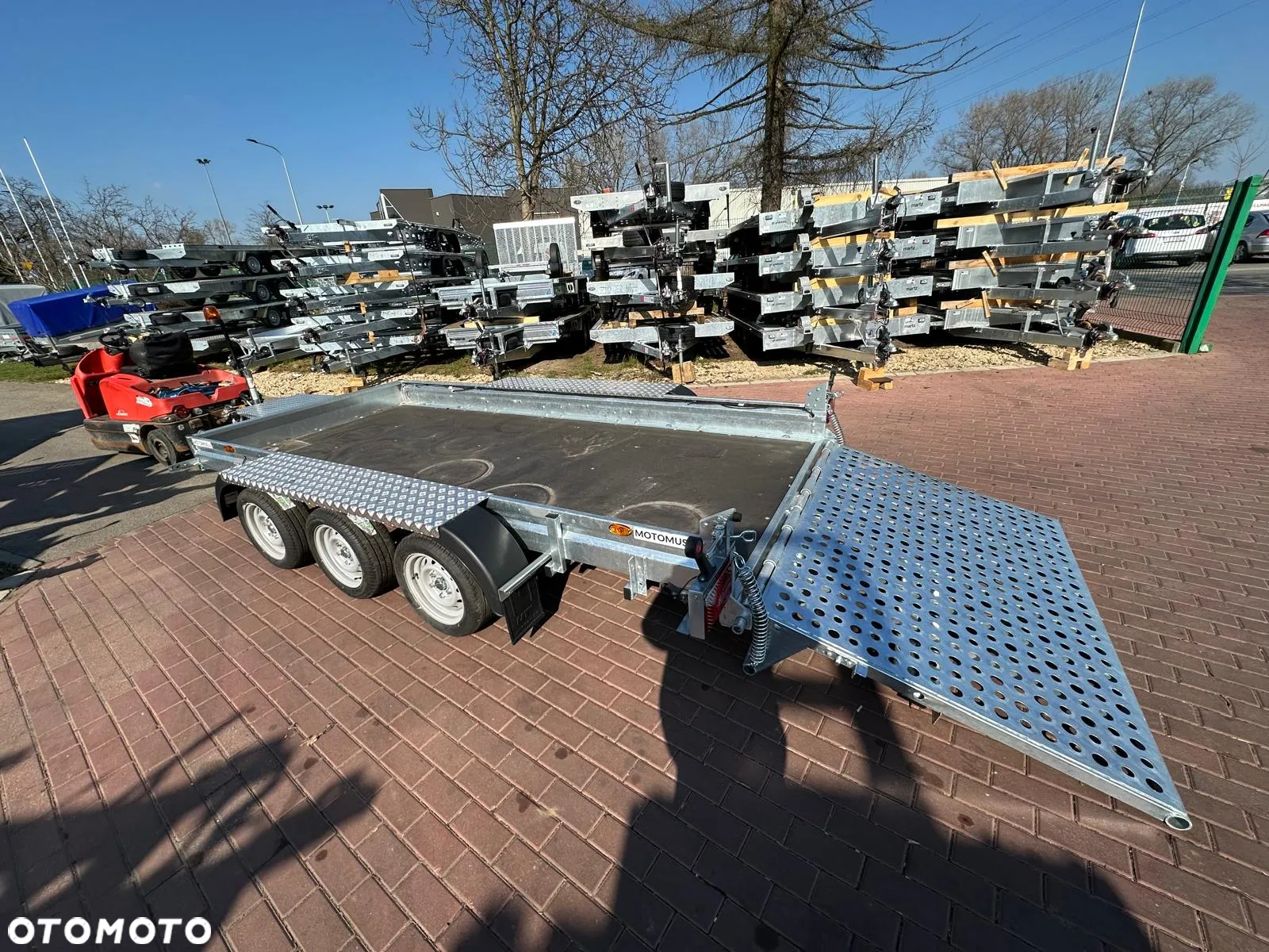 Inny Przyczepa do przewozu sprzętu budowlanego B 400/3 400x180 3500kg 3 osie pod koparke koparka walec MOTOMUS - 10