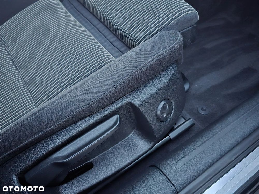 Audi A4 Avant 2.0 TFSI Ambition - 26