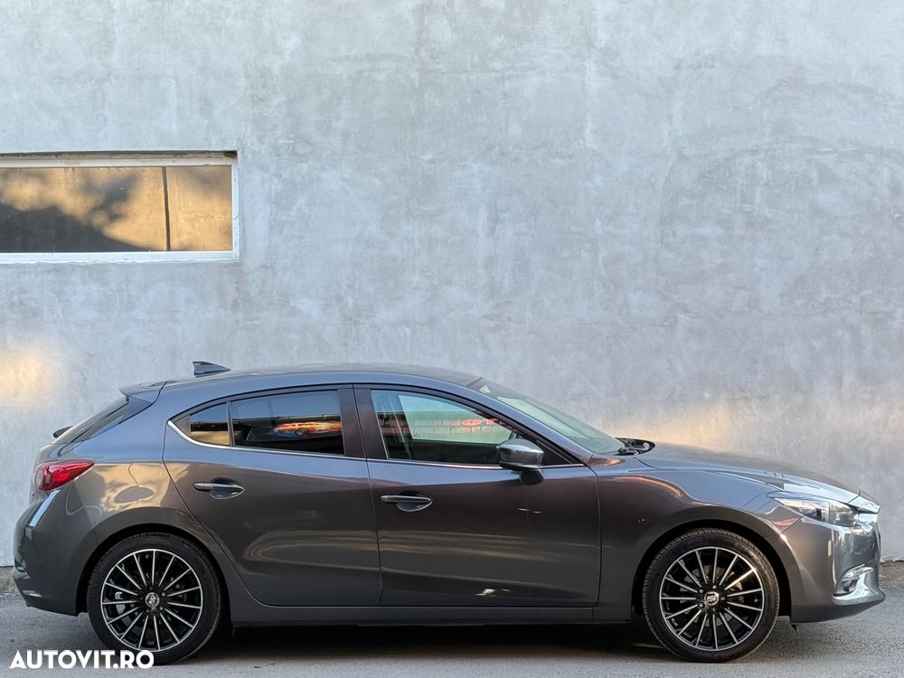 Mazda 3 - 13