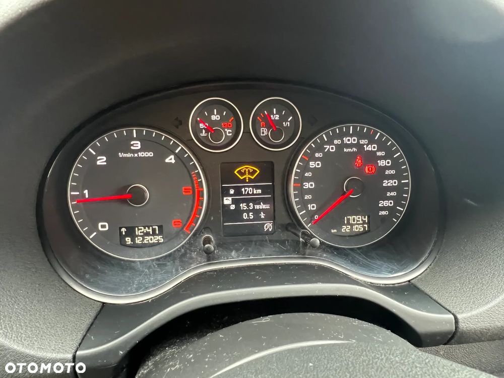 Audi A3 3-drzwiowe 1.6 TDI 99g DPF - 9