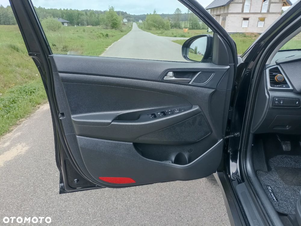 Hyundai Tucson blue 1.6 GDi 2WD Navi - 20