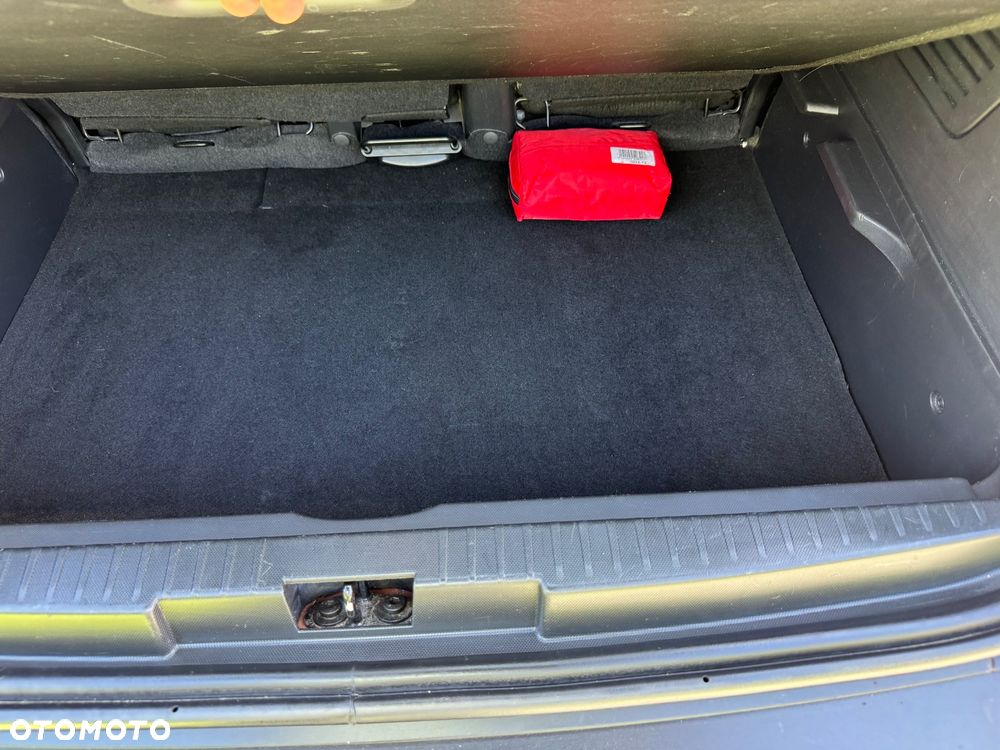 Renault Captur ENERGY dCi 90 Start&Stop Luxe - 25