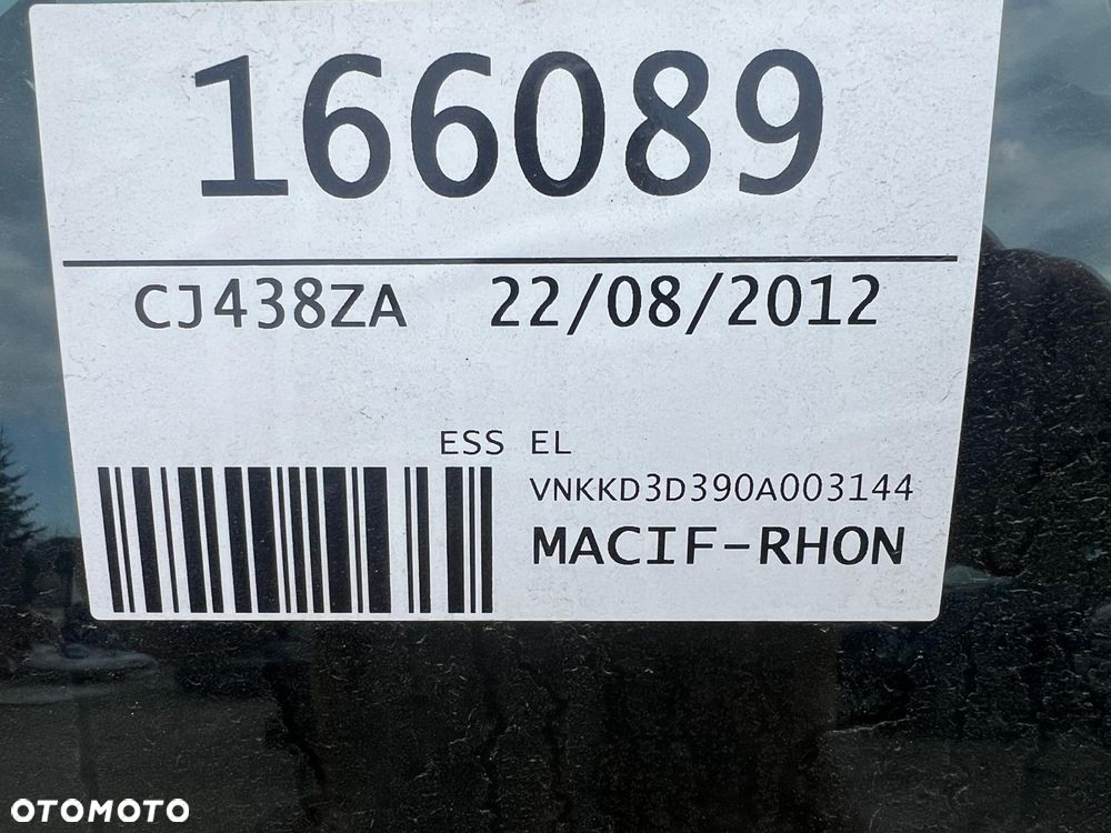 Toyota Yaris Hybrid 100 Premium - 25