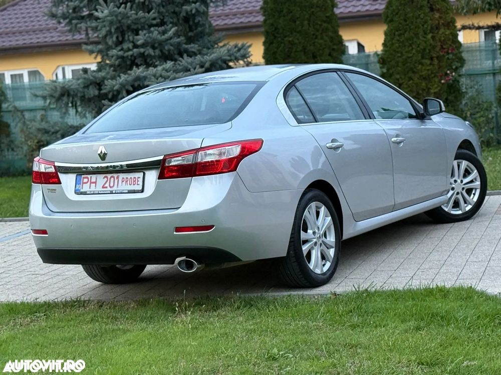 Renault Latitude 2.0 dCi Luxury - 4