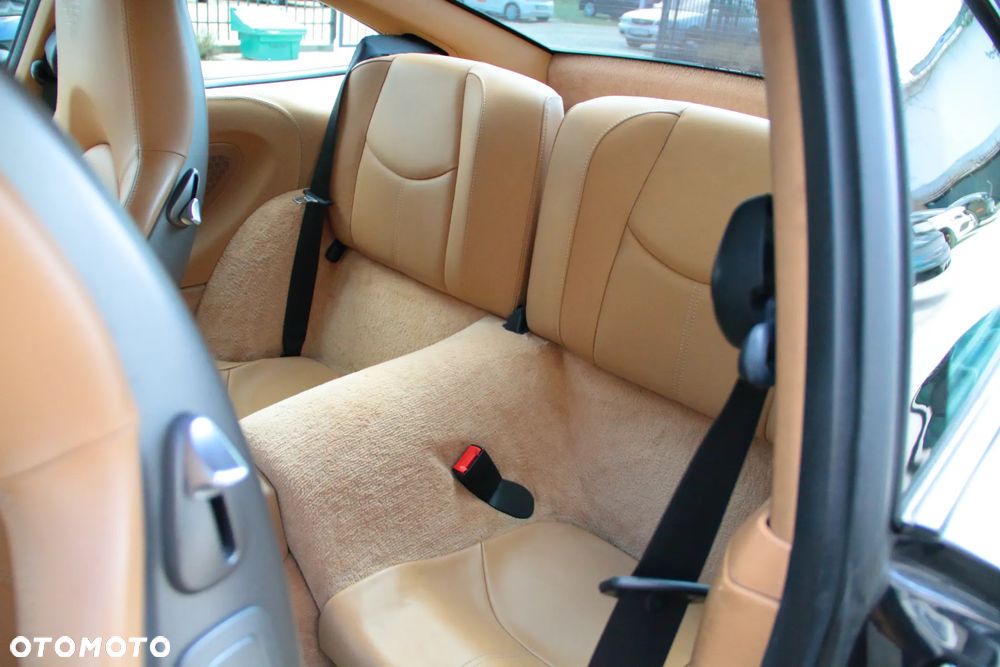 Porsche 911 Carrera S - 14