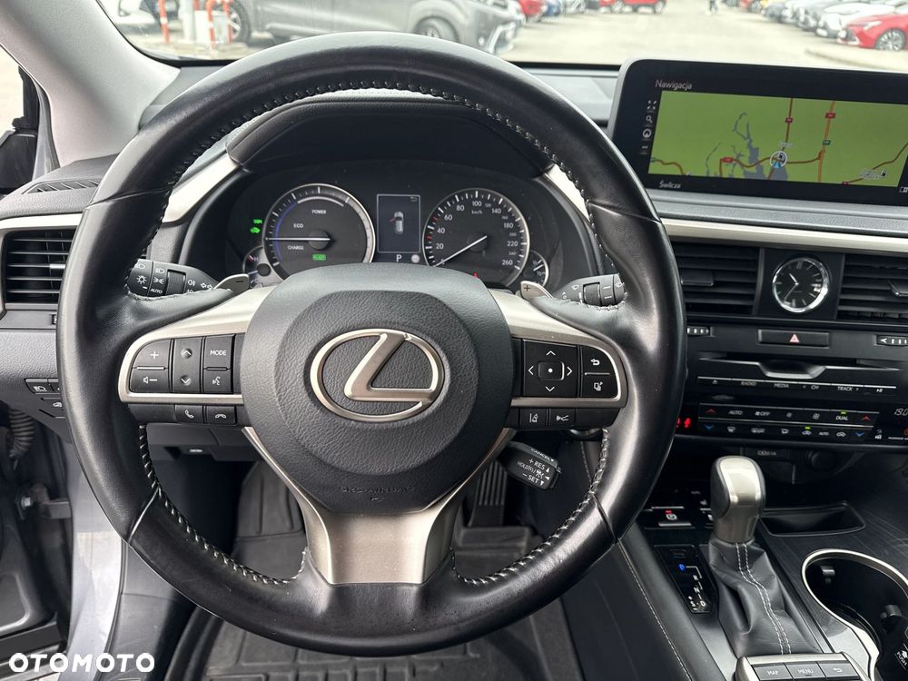 Lexus RX - 16