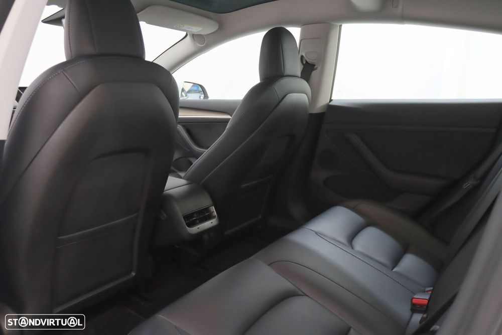 Tesla Model 3 Long Range RWD - 12