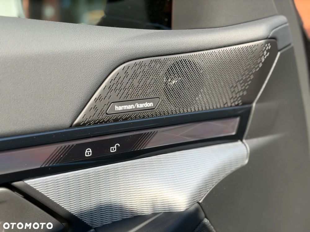 BMW Seria 5 520i mHEV M Sport - 17