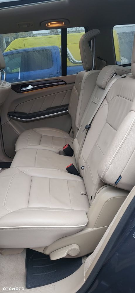 Mercedes-Benz GL - 9