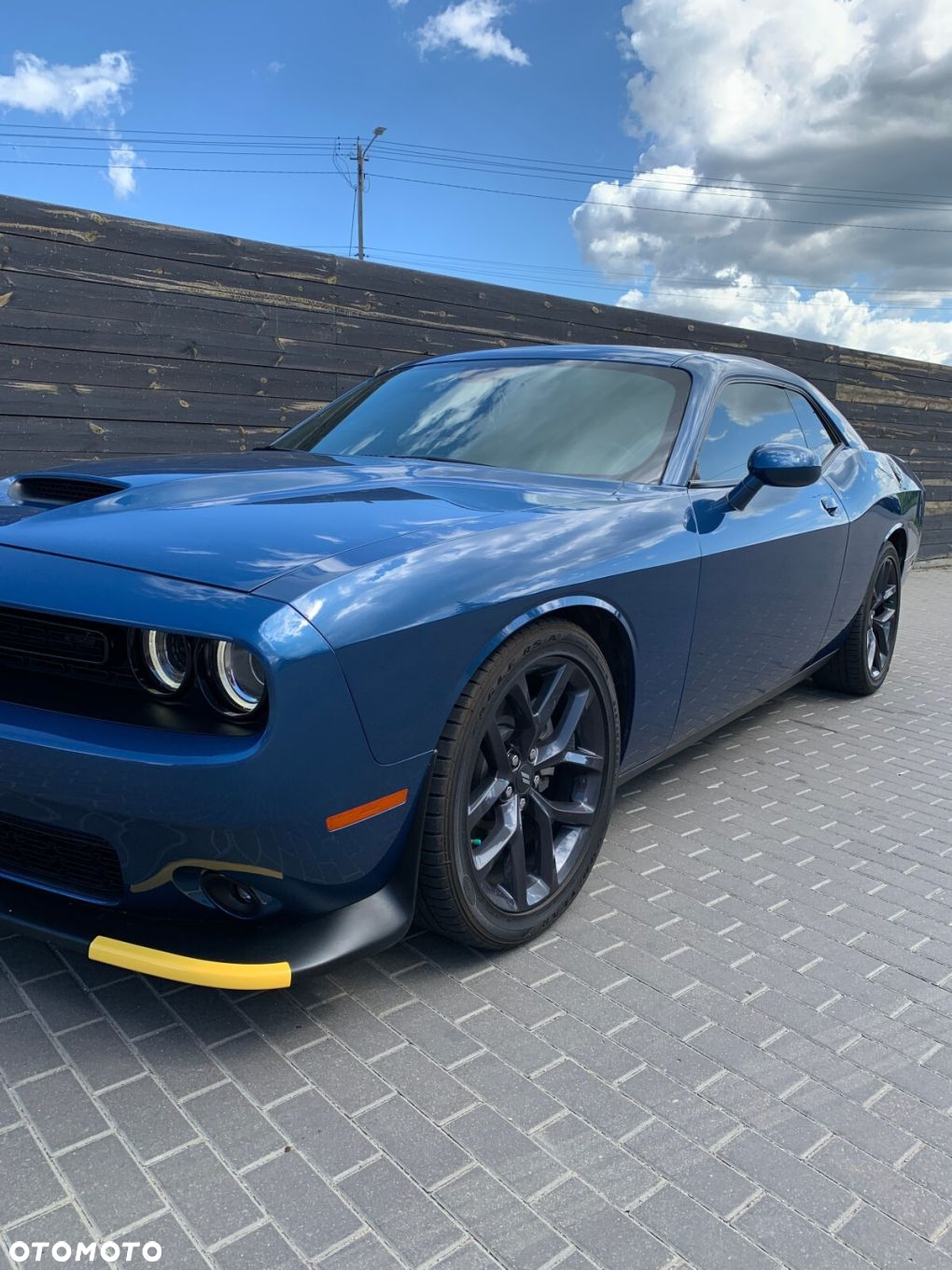 Dodge Challenger - 14