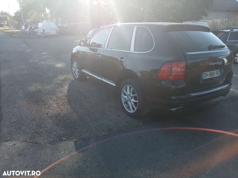 Dezmembrez  Porsche Cayenne 4.5V ,an 2004 - 5