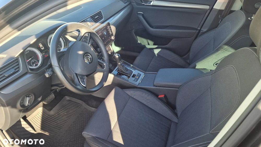 Skoda Superb 2.0 TDI SCR 4x4 Style DSG - 8