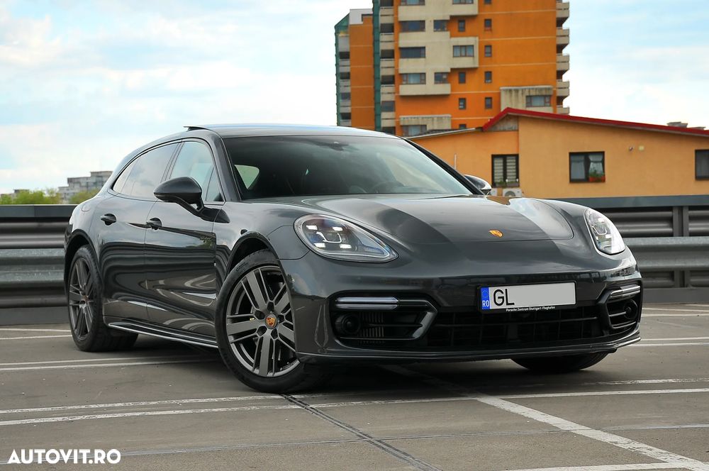Porsche Panamera 4 Platinum Edition - 4