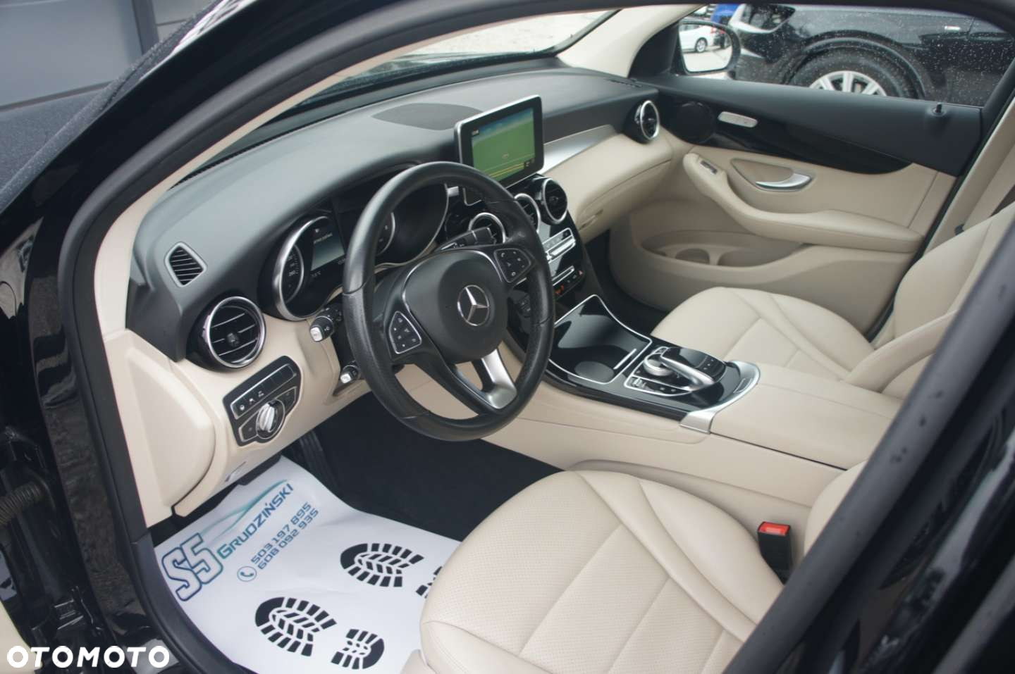 Mercedes-Benz GLC - 9