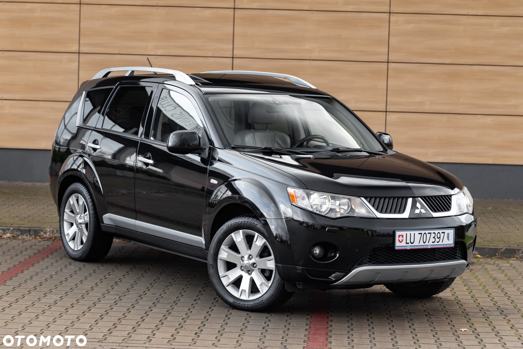 Mitsubishi Outlander - 9