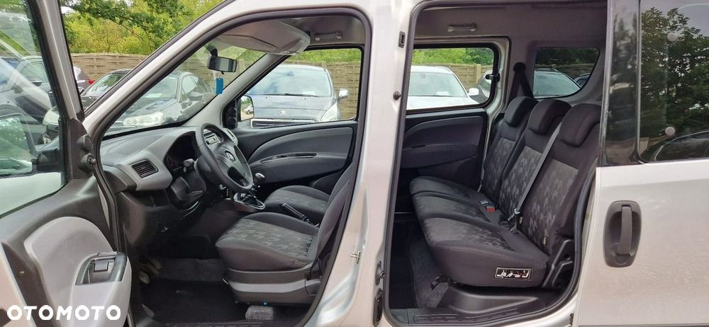Opel Combo - 20