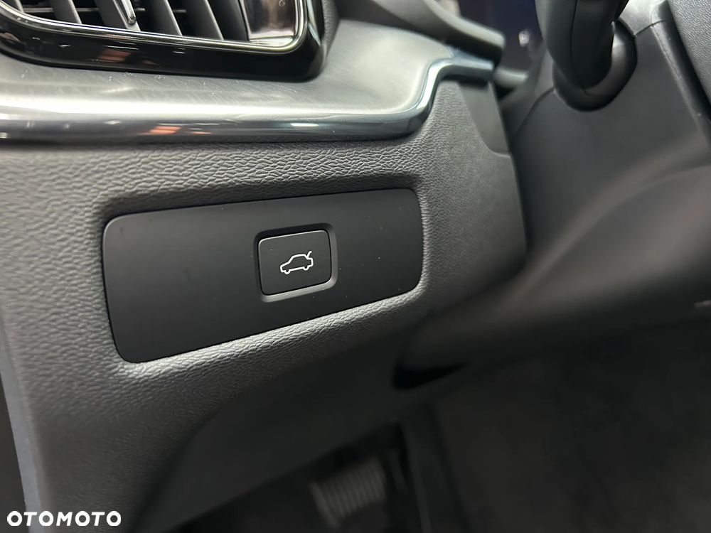 Volvo XC 60 B4 D AWD Momentum Pro - 15