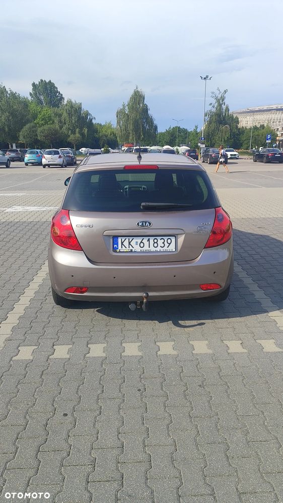 Kia Ceed 1.6 Crdi Comfort - 17