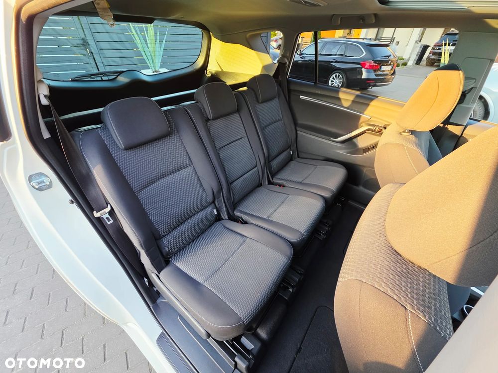 Toyota Verso 1.6 D-4D Premium - 6