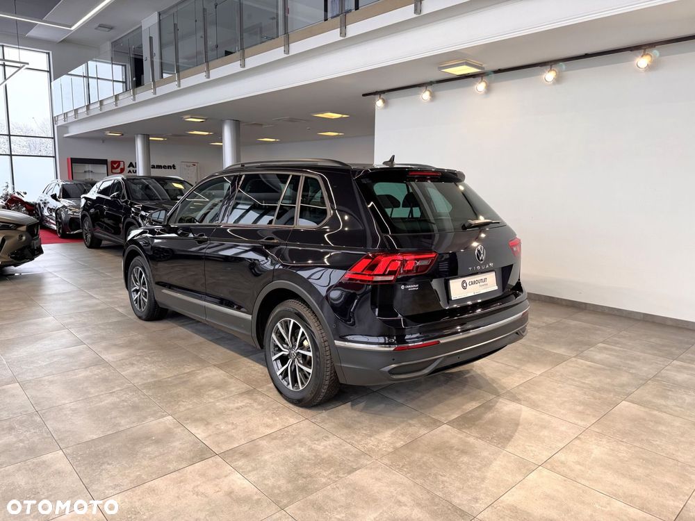 Volkswagen Tiguan - 7