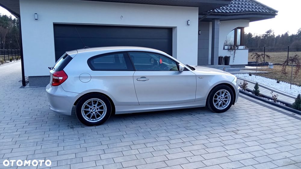 BMW Seria 1 116d - 12