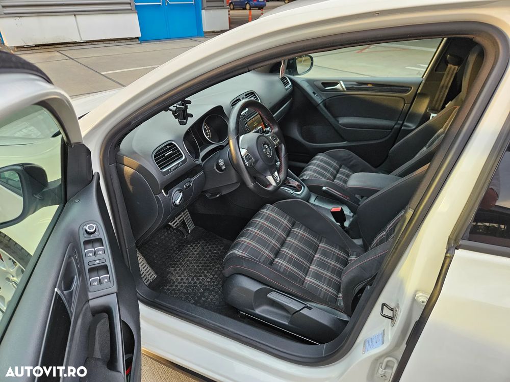 Volkswagen Golf 2.0 GTI DSG - 6