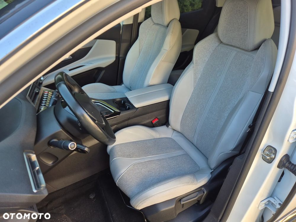 Peugeot 3008 BlueHDi 130 Stop & Start Allure - 31