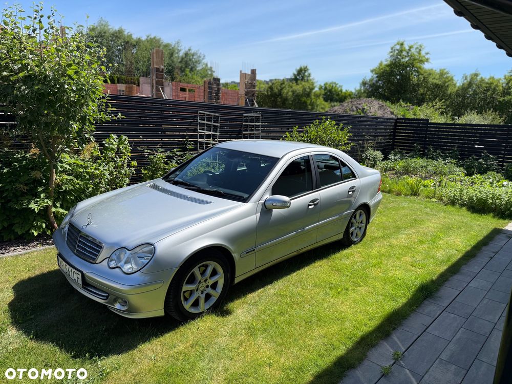 Mercedes-Benz Klasa C 180 Kompressor Automatik Classic - 3