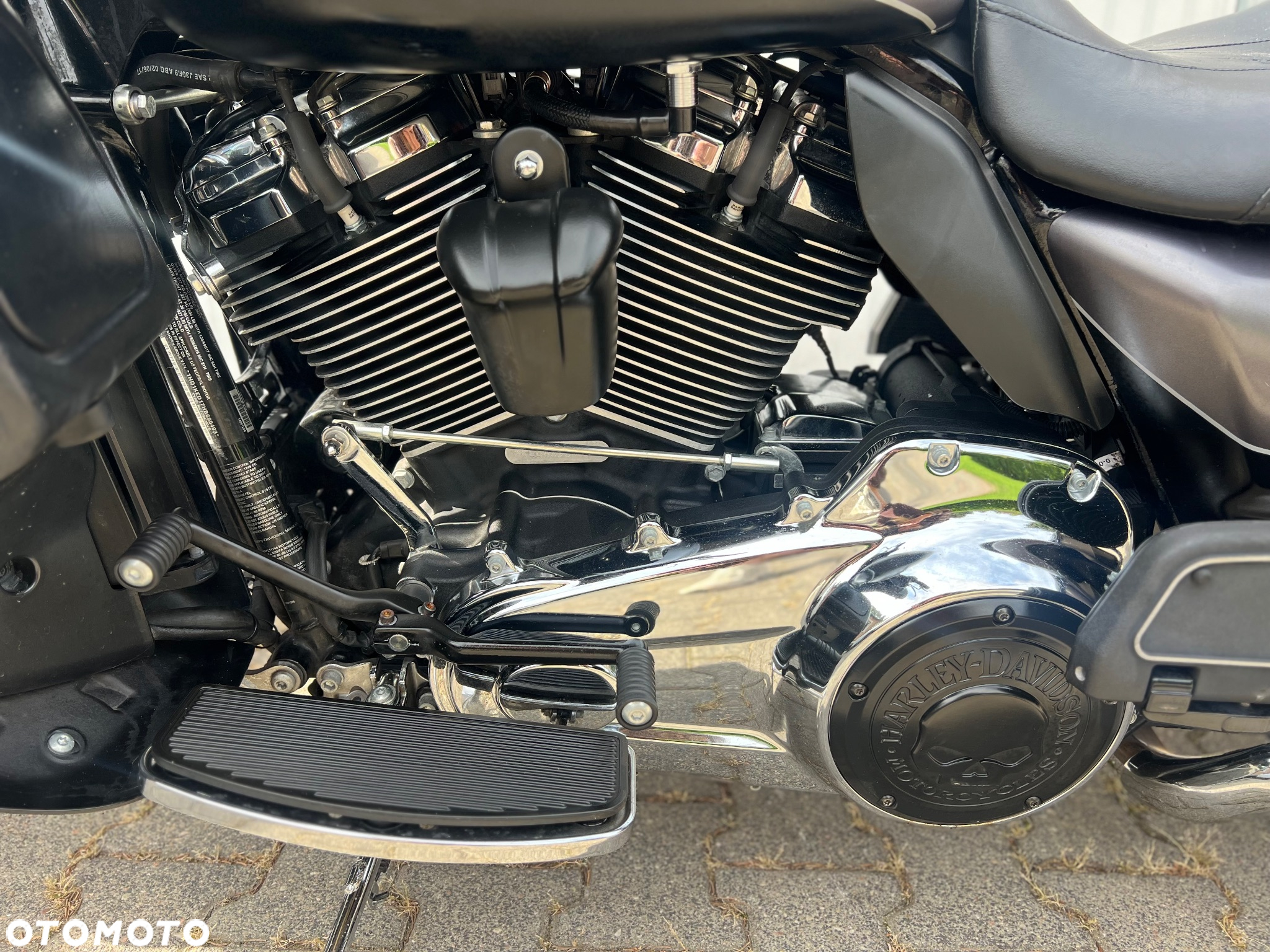 Harley-Davidson FLH Electra Glide - 3
