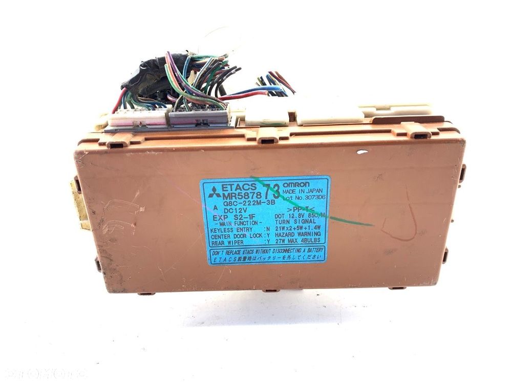 SKRZYNKA BEZPIECZNIKÓW  MITSUBISHI OUTLANDER I (CU_W) 2001 - 2008 2.0 (CU2W) 100 kW [136 KM] - 3