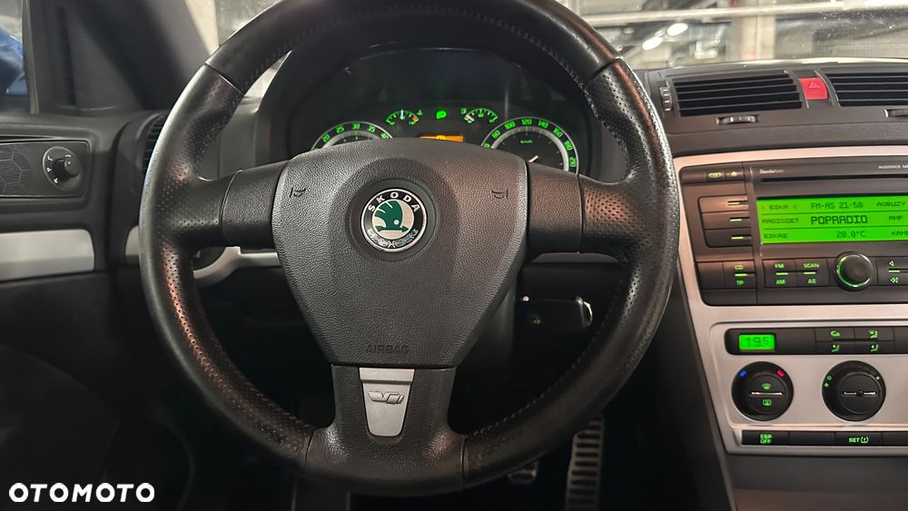 Skoda Octavia 2.0 TDI DPF RS - 12