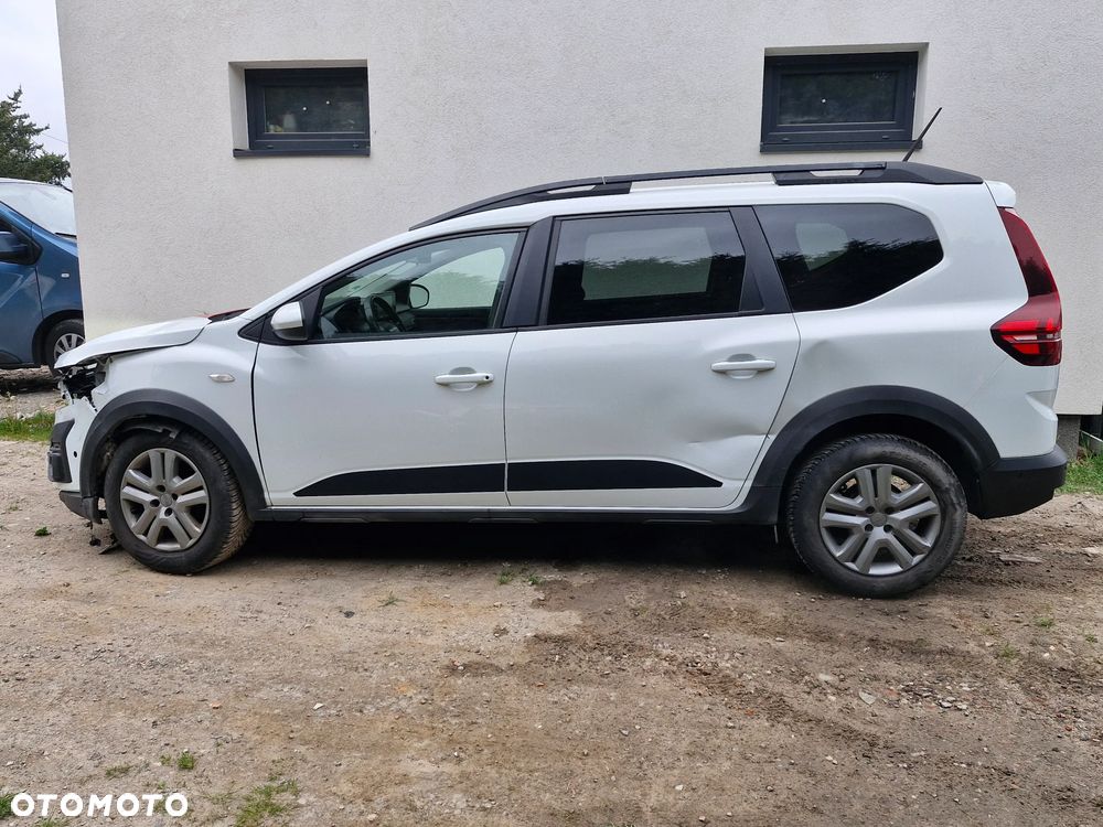 Dacia Jogger TCe 110 Expression - 11