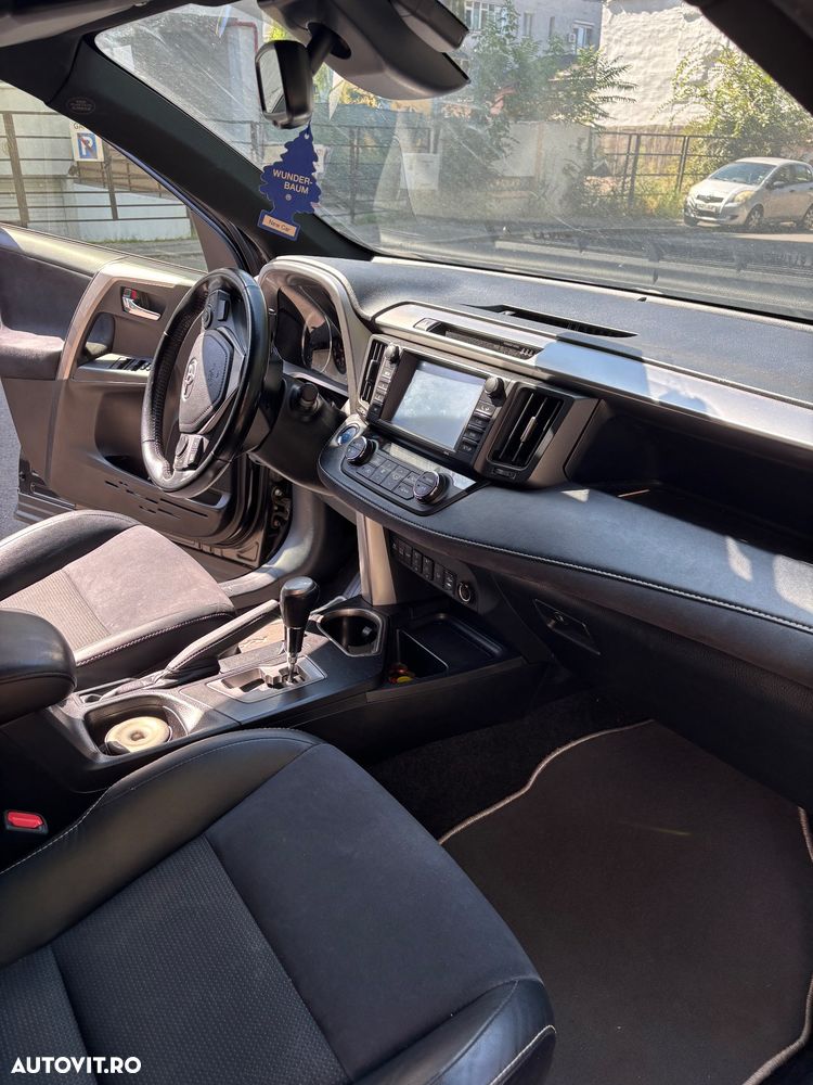 Toyota RAV4 2.5 VVT-i 4x4 Elegance - 11