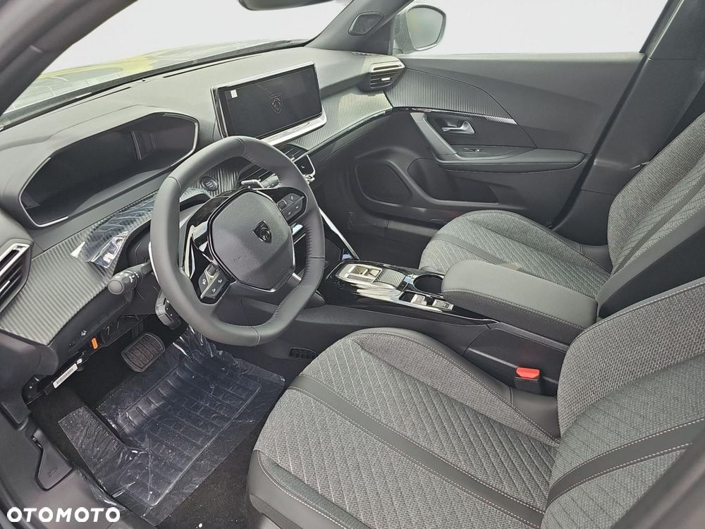 Peugeot 2008 - 6