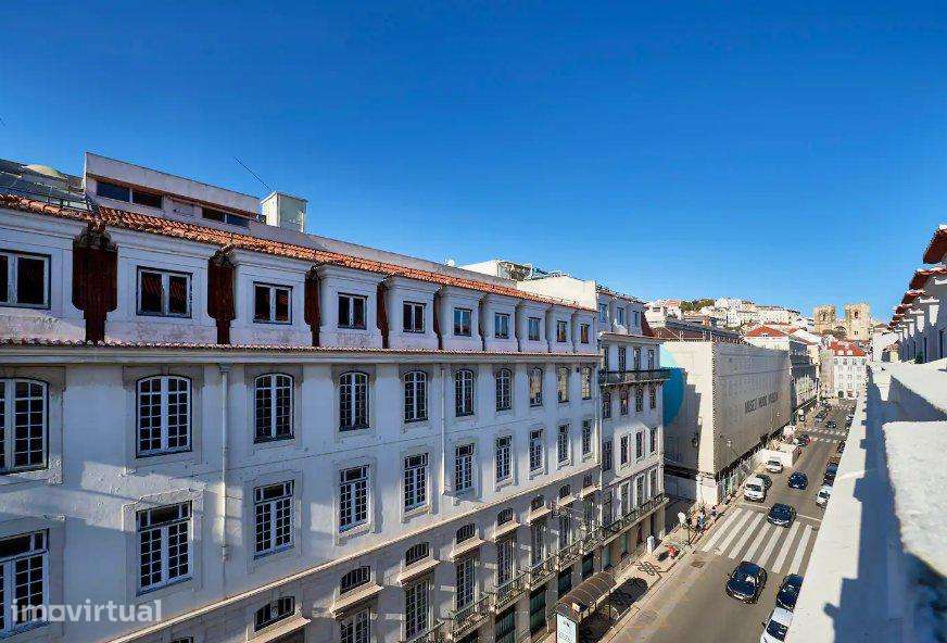 Apartamento T1 com Suíte e Varanda na Rua do Comércio em Lisboa - Grande imagem: 3/37