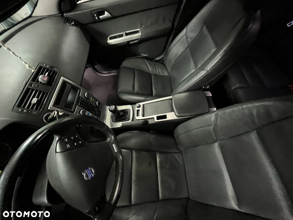 Volvo V50 T5 AWD Momentum - 8