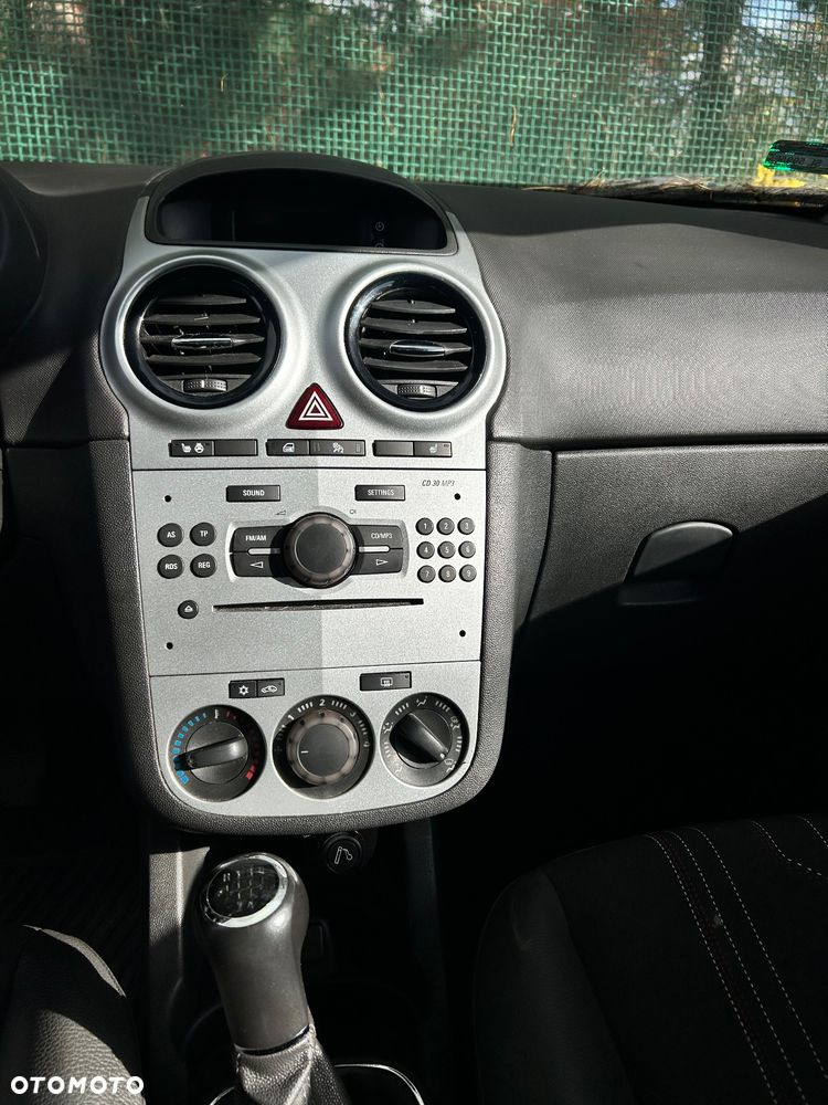 Opel Corsa 1.2 16V Edition 150 - 19