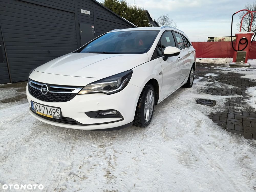 Opel Astra 1.6 T Enjoy S&S - 20