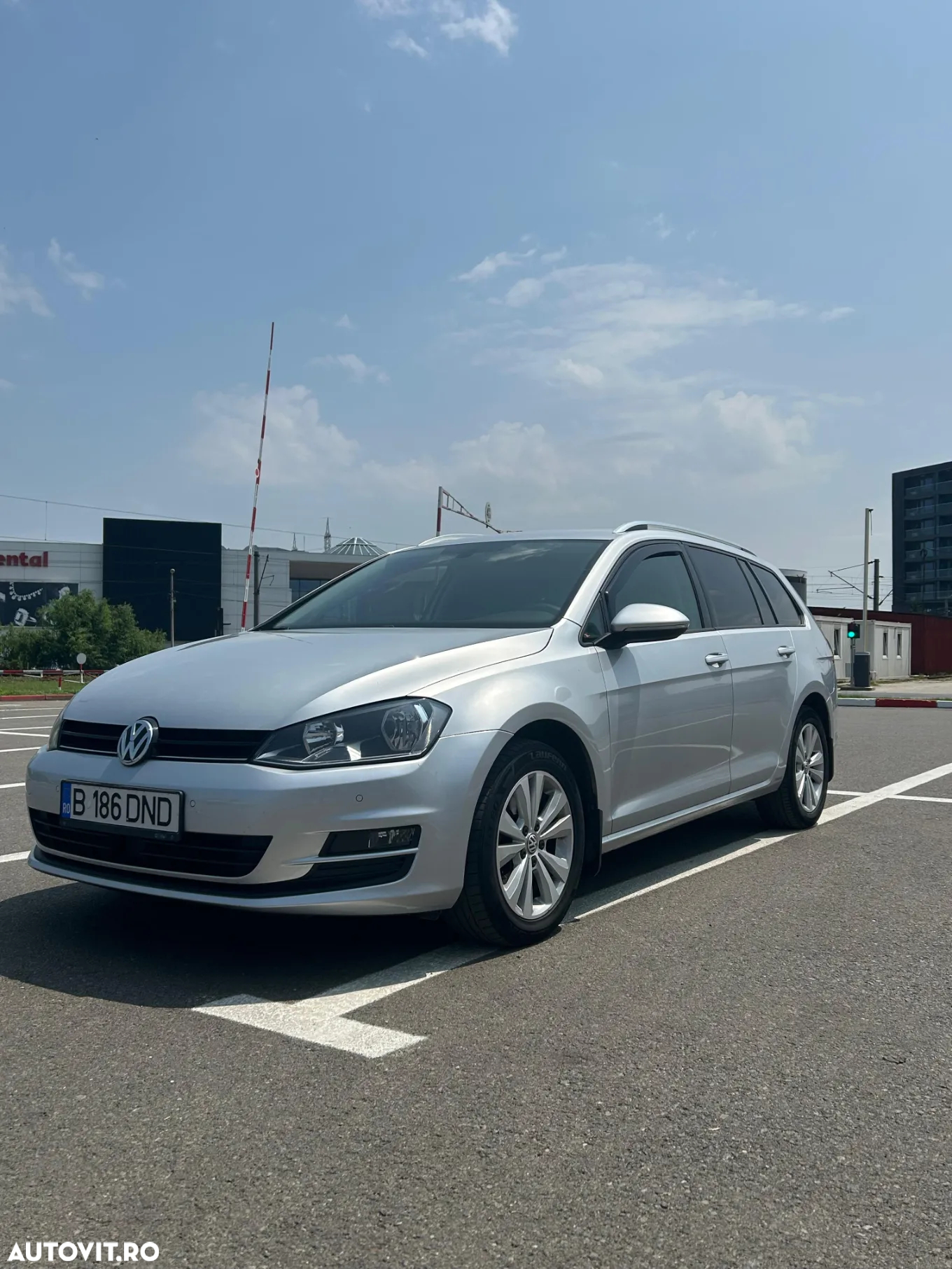 Volkswagen Golf 1.6 BlueTDI Comfortline - 4