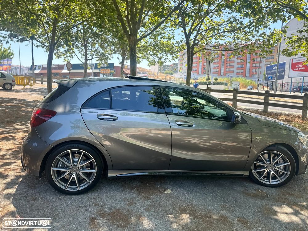 Mercedes-Benz A 45 AMG 4Matic Speedshift 7G-DCT - 12